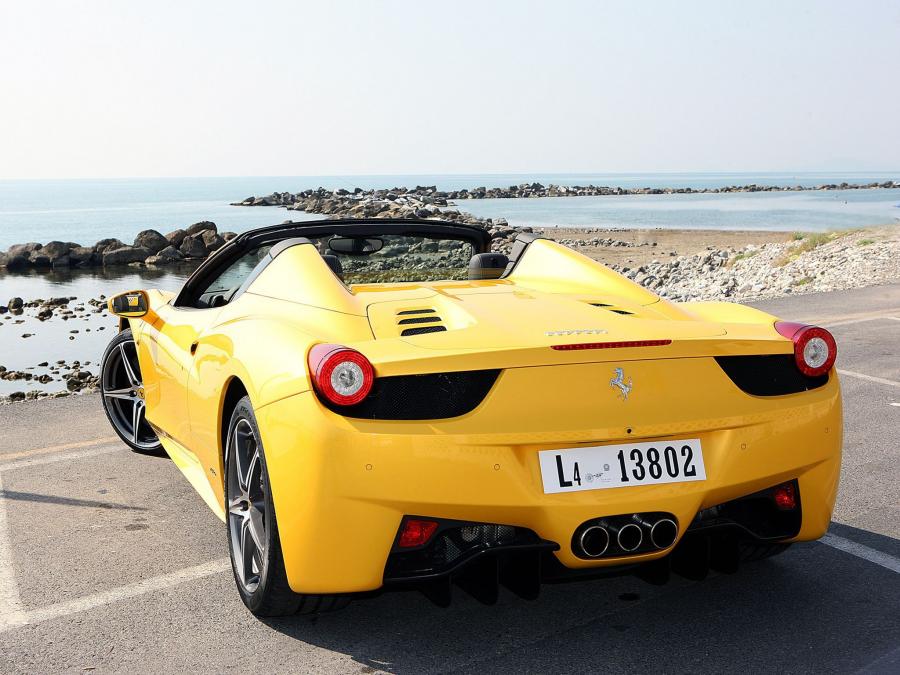 Ferrari 458 Spider 2011 года  (фото 2 из 30)